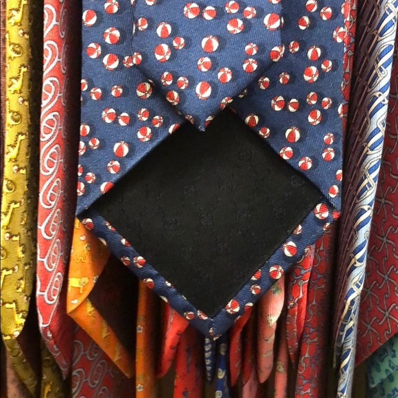 Gucci tie - navy blue - beach balls - Picture 6 of 7